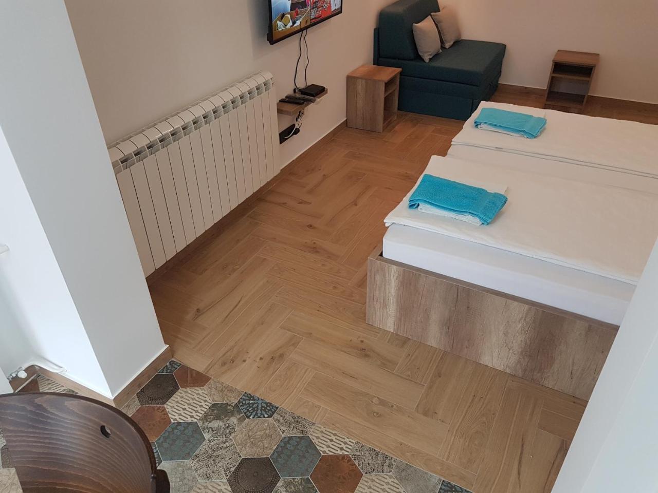 Apartman Simic 2 Valjevo Esterno foto