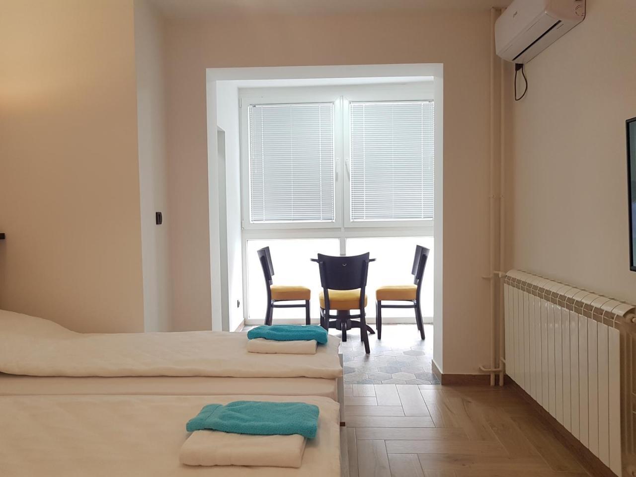 Apartman Simic 2 Valjevo Esterno foto