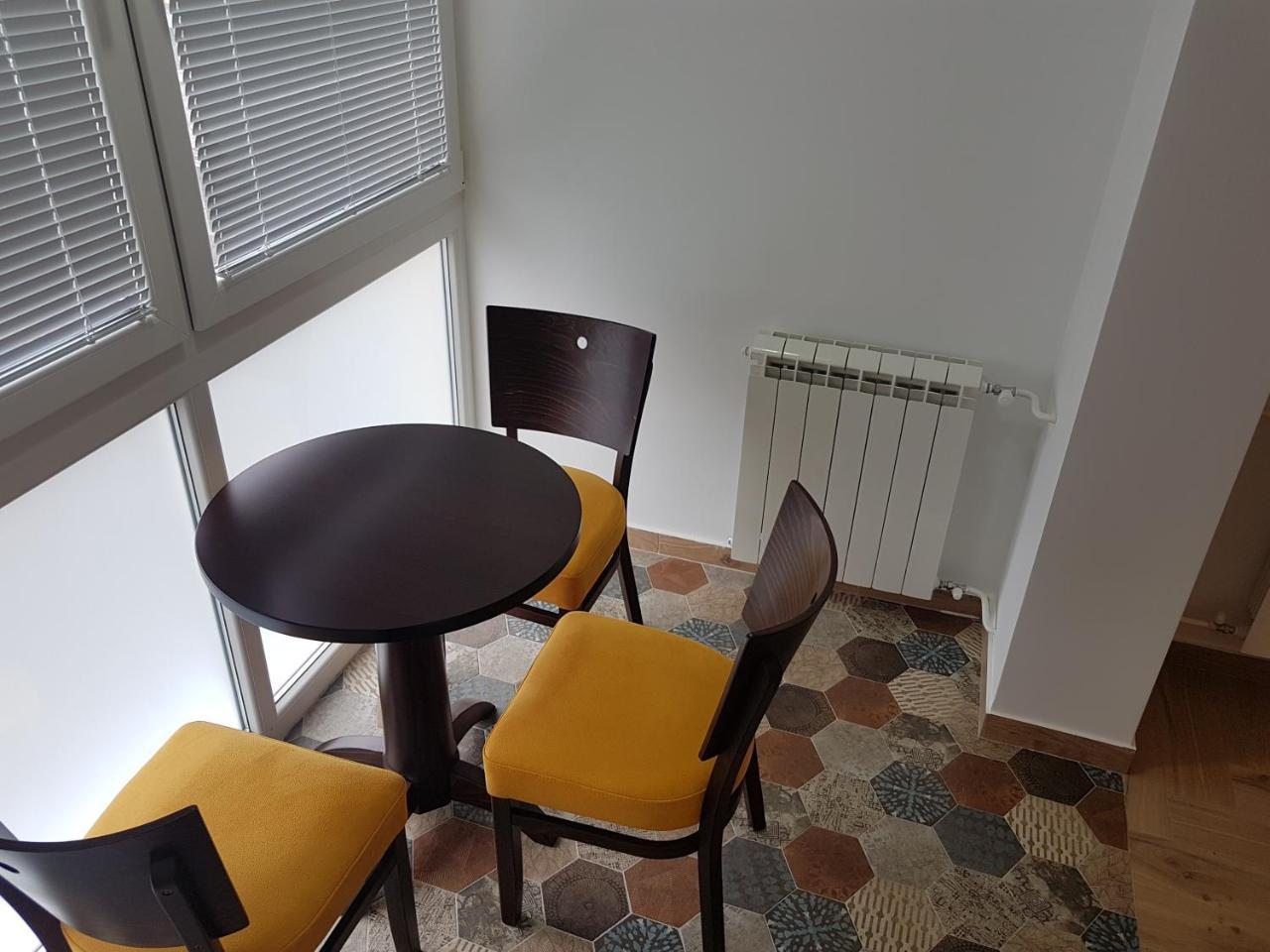 Apartman Simic 2 Valjevo Esterno foto